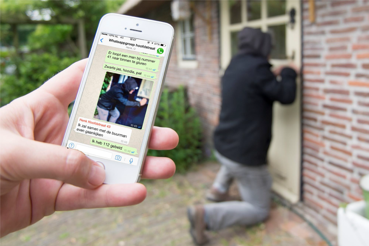 Buurtbewoner doet een melding via een WhatsApp Buurtpreventie groep.